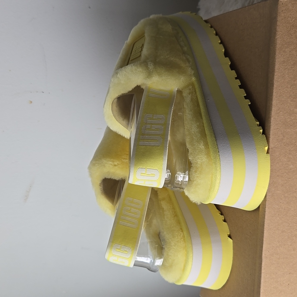 UGG Women's Disco Slide Bright Yellow Fluffy Platform Slippers Women's US 6 - Picture 2 of 4